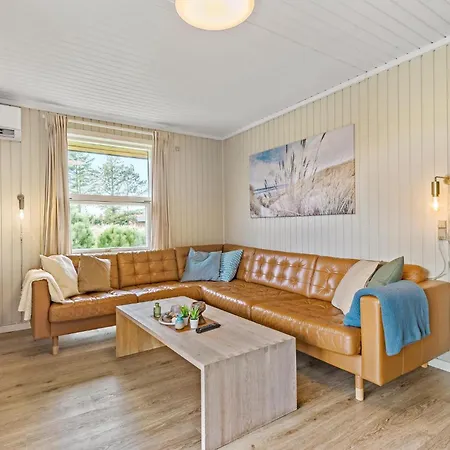 Nyaraló Lovely In With Sauna