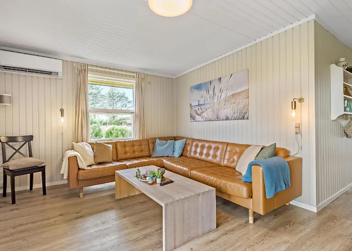 Semesterbostad Lovely In With Sauna