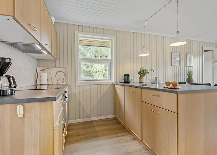 Semesterbostad Lovely In With Sauna *